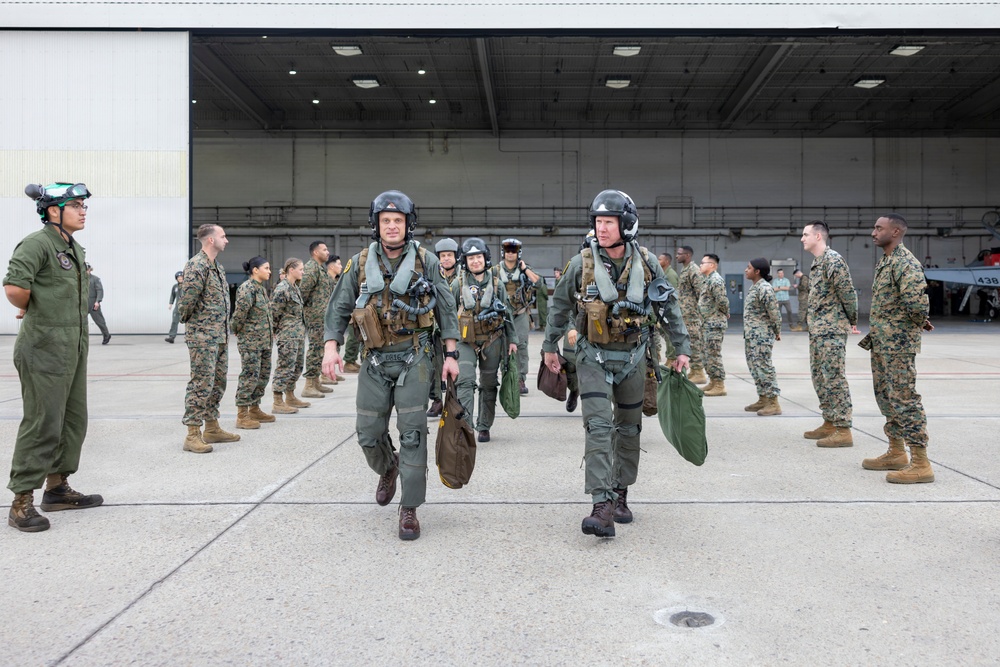 Commandant and CG F/A-18 Flight