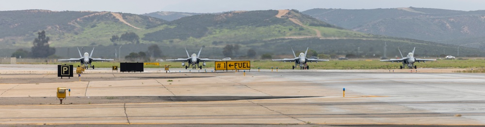Commandant and CG F/A-18 Flight