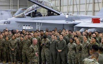 Commandant and CG F/A18 Flight