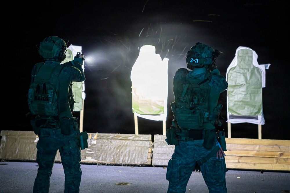 22nd MEU(SOC) | MSPF Conducts a Live-Fire Range Aboard USS Iwo Jima