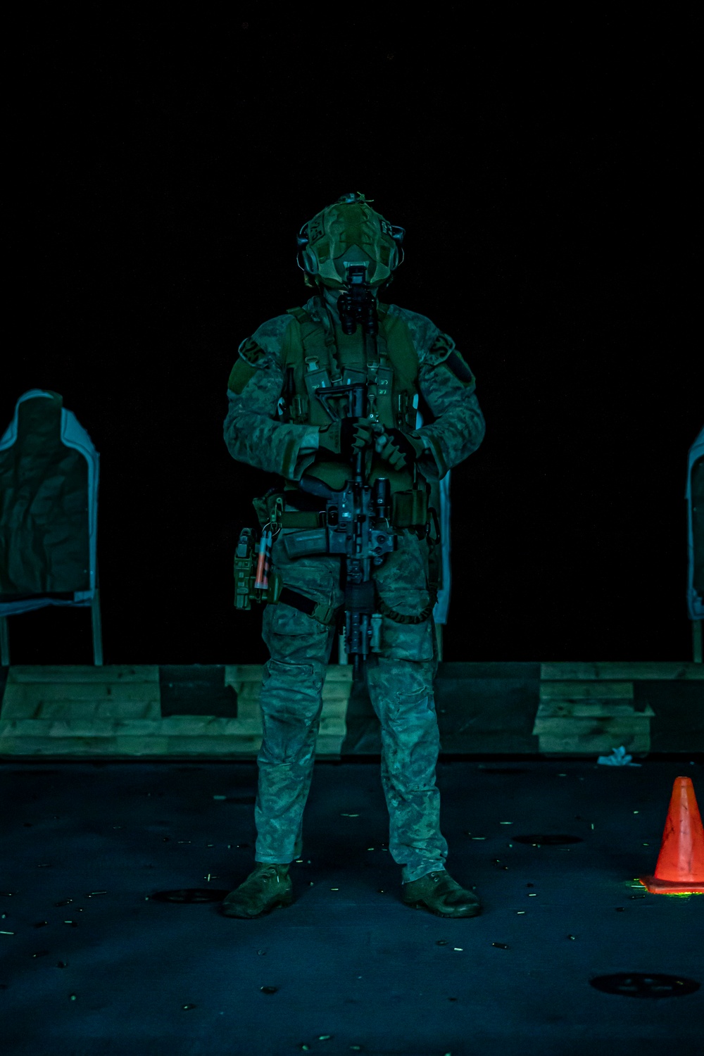 22nd MEU(SOC) | MSPF Conducts a Live-Fire Range Aboard USS Iwo Jima