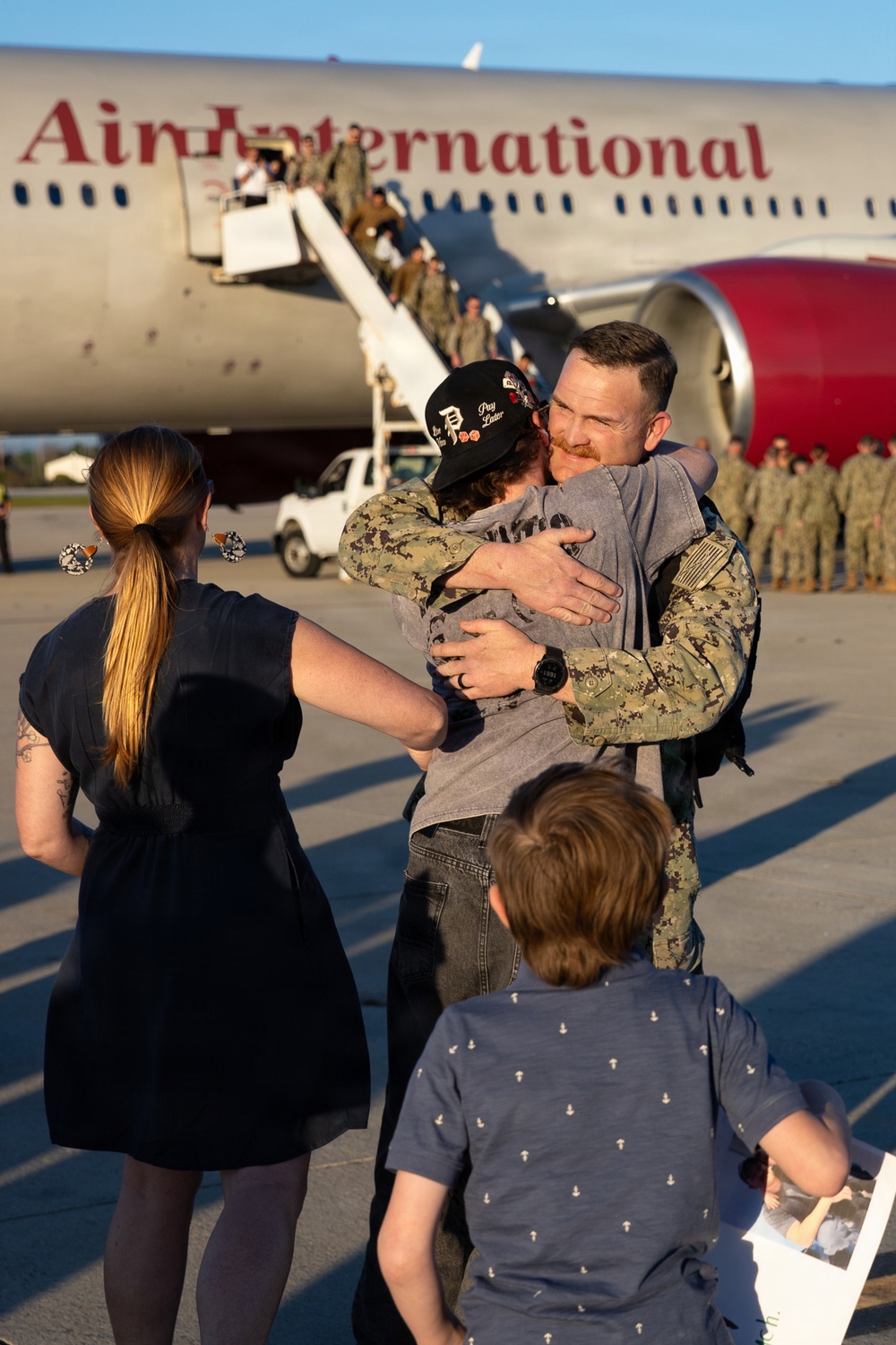NMCB 4 Seabees Delayed Party Comes Home