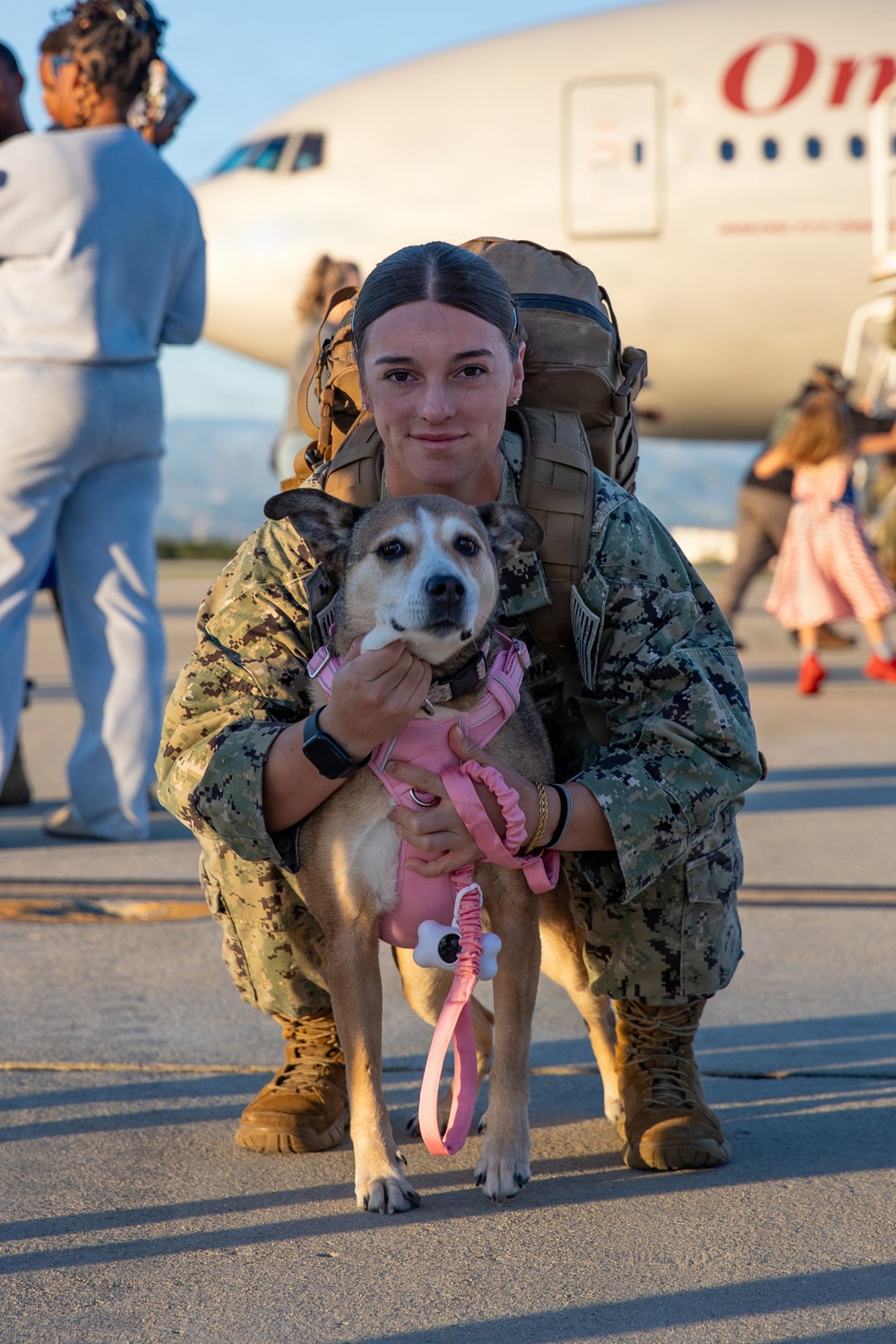 NMCB 4 Seabees Delayed Party Comes Home