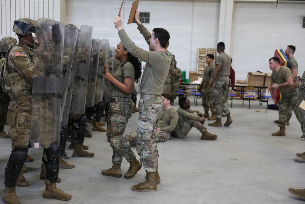 South Carolina National Guard Soldiers conduct security operations training at Joint Base Anacostia-Bolling