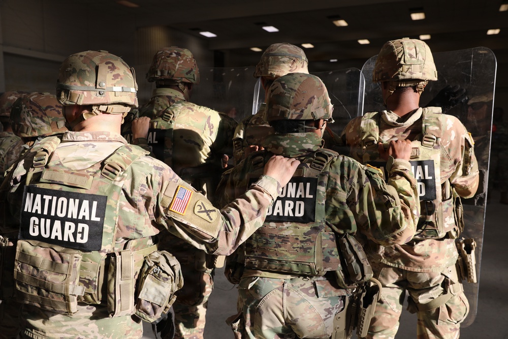 South Carolina National Guard Soldiers conduct security operations training at Joint Base Anacostia-Bolling