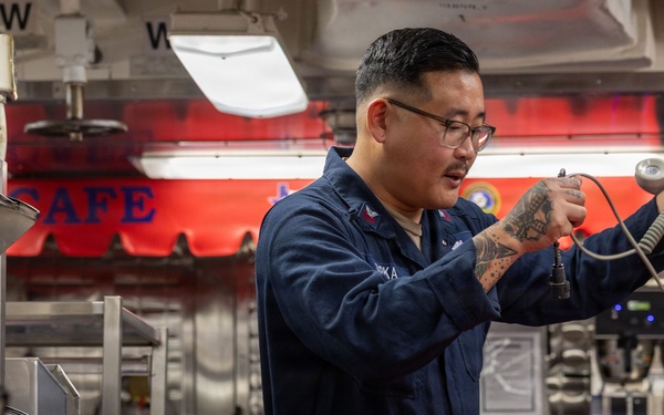 Damage Control Training aboard the USS Gonzalez (DDG 66)