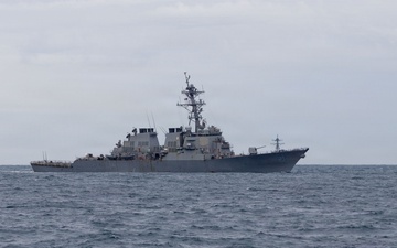 USS Arleigh Burke Sail Underway