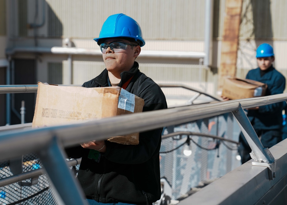 Ike Conducts Planned Incremental Availability maintenance period