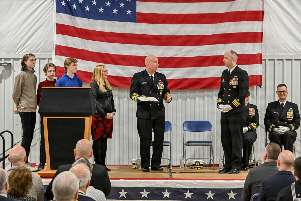 Nuclear Power Training Unit Ballston Spa Conducts Change of Command