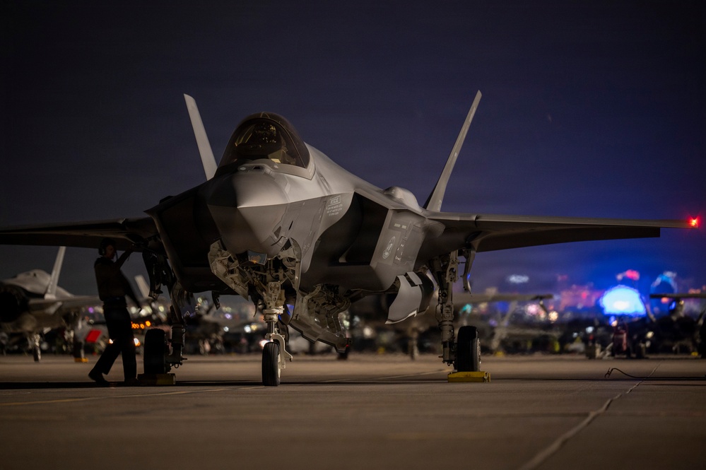 F-35s fly night ops for RF-N 26-1