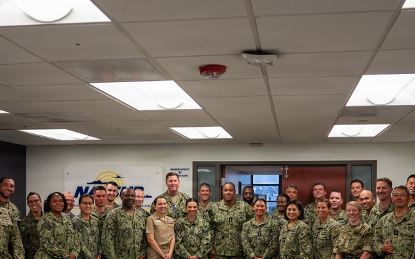 Vice Adm. English Visits NAVSUP FLC San Diego