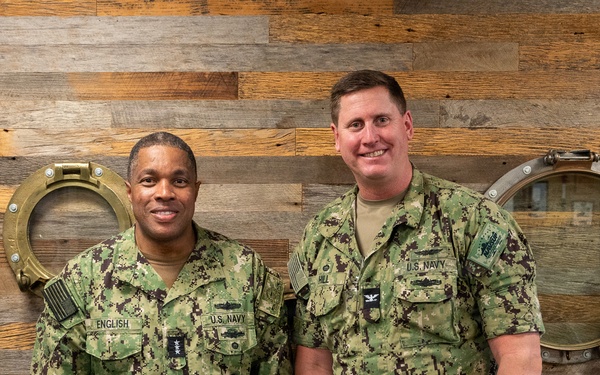 Vice Adm. English Visits NAVSUP FLC San Diego