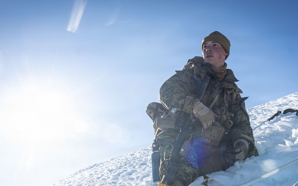 MTX 1-26 | Combat Logistics Battalion 24 Resupply Hike