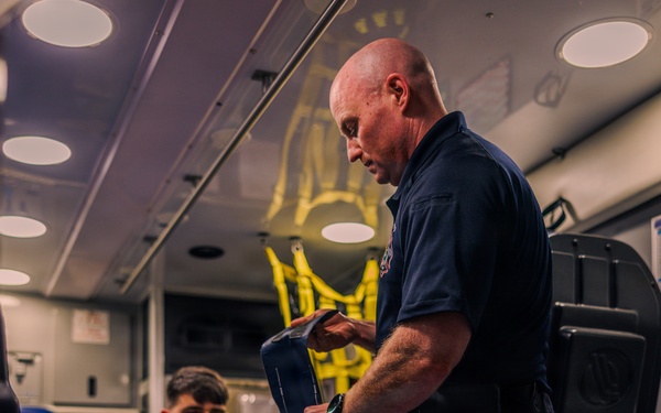 Quantico Fire and Emergency Services demonstrate capabilities of LifePak 35