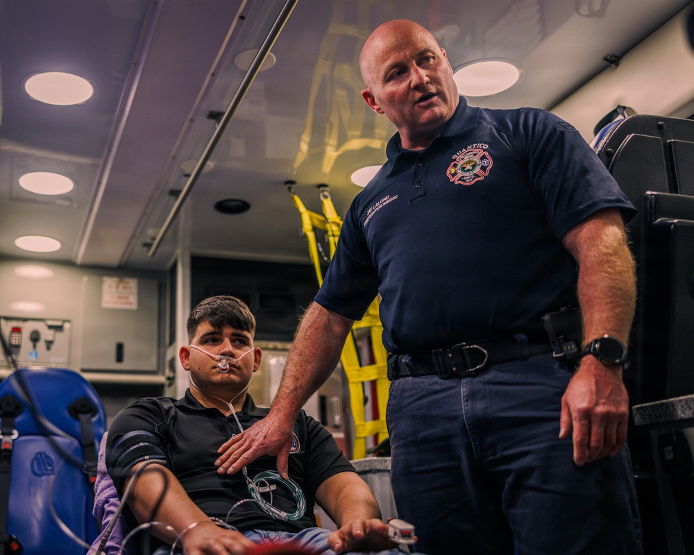 Quantico Fire and Emergency Services demonstrate capabilities of LifePak 35