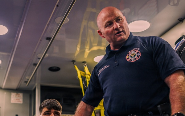 Quantico Fire and Emergency Services demonstrate capabilities of LifePak 35
