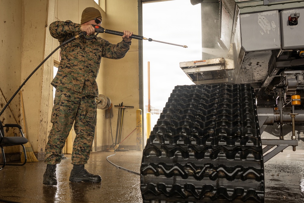 MTX 1-26 | Combat Logistics Battalion 24 Terra Tucker Washdown