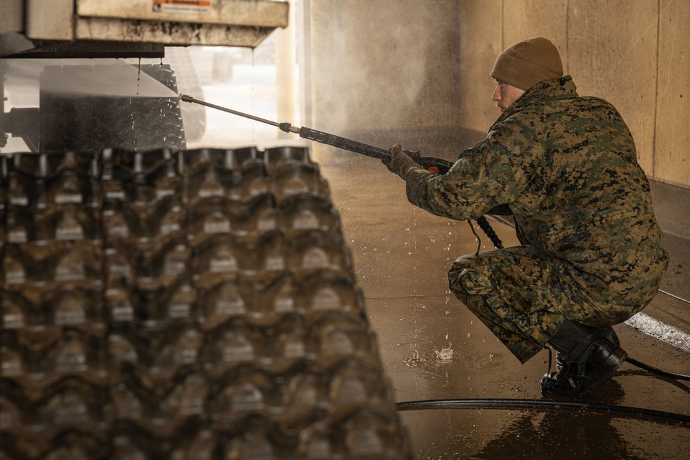 MTX 1-26 | Combat Logistics Battalion 24 Terra Tucker Washdown