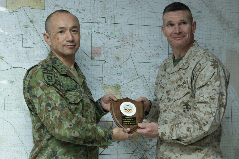 Japanese delegates and Royal Netherlands Marines visit MCAGCC