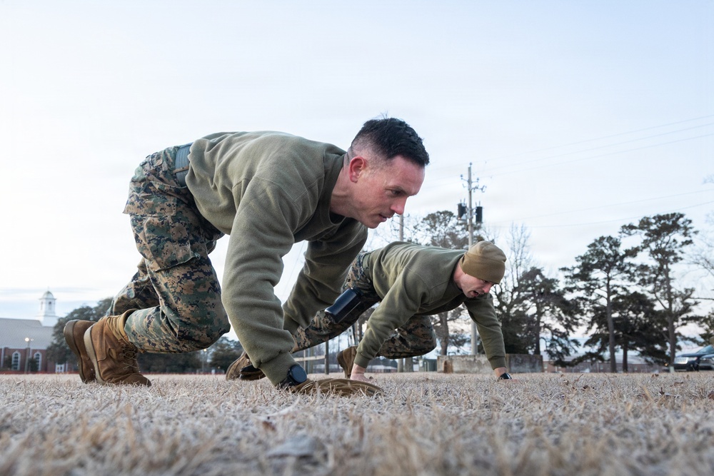 26th MEU Marines and Sailors participate in unit PT