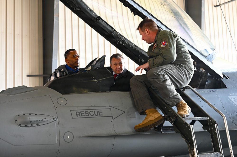 Atlantic County Commissioners Visit The 177th Fighter Wing