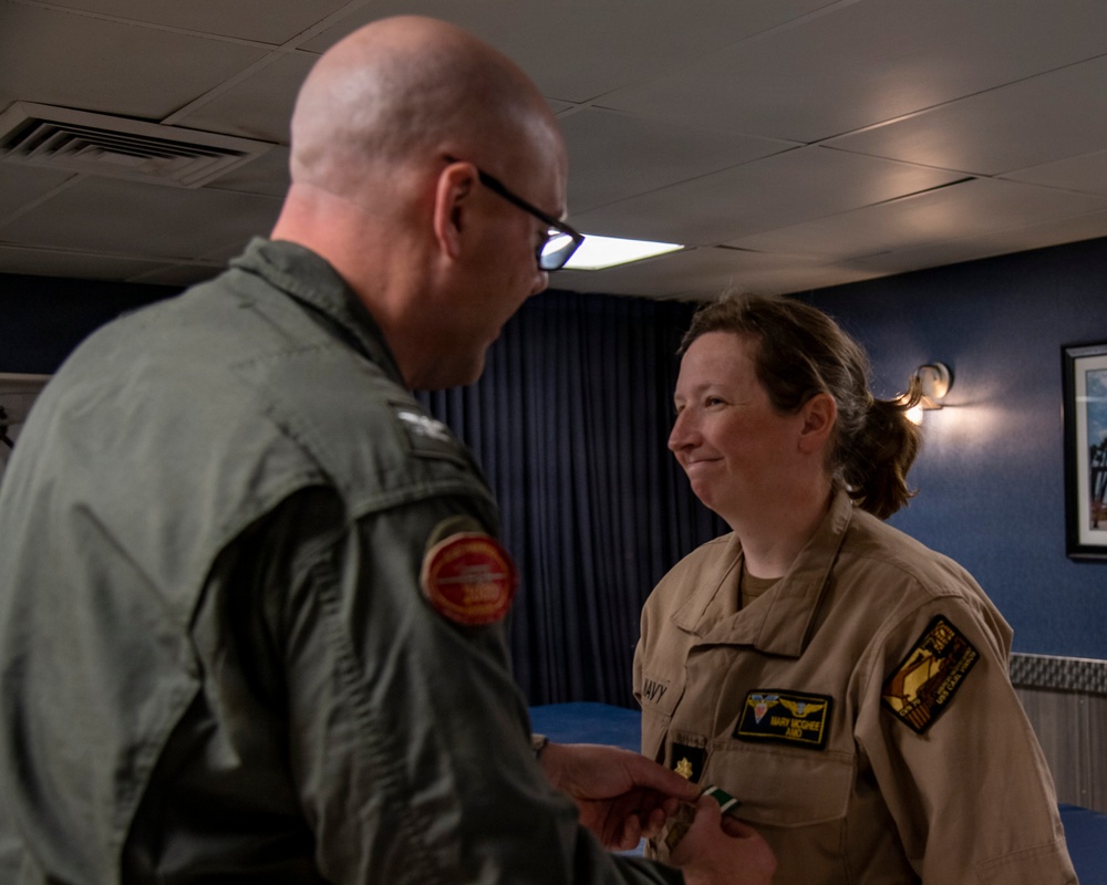 USS Carl Vinson (CVN 70) holds all-officers meeting
