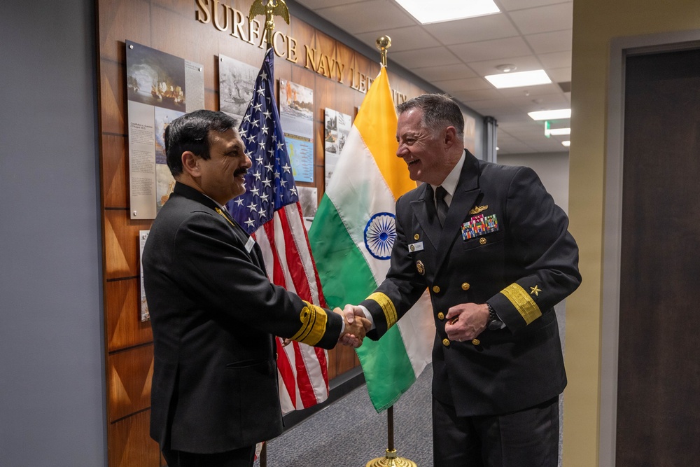 SMWDC Hosts Indian Navy VCNS