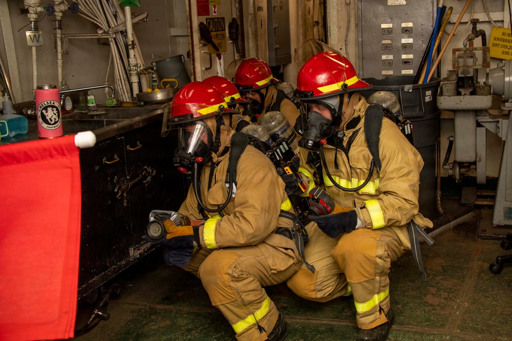 USS Carl Vinson (CVN 70) conducts fire safety drill