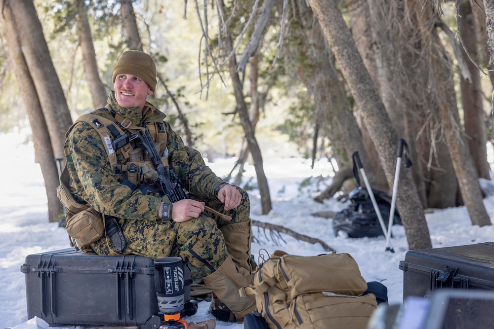 MTX 1-26 | Combat Logistics Battalion 24 Setup Field Lodging