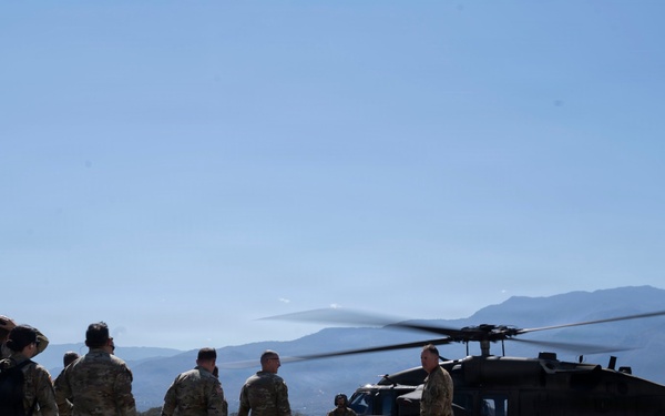 Lt. Gen. Stephen Smith visits Joint Task Force-Bravo