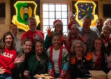 Minot Community Supports Airmen Through Cookie Drive