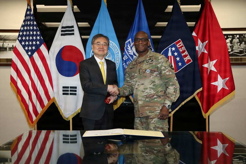 Humphreys Meeting Highlights Unwavering ROK-U.S. Commitment to Peace