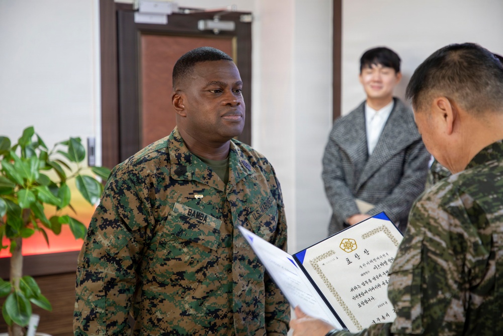 Marine Forces Korea Sergeant Major Awarded Republic of Korea Prime Minister Commendation