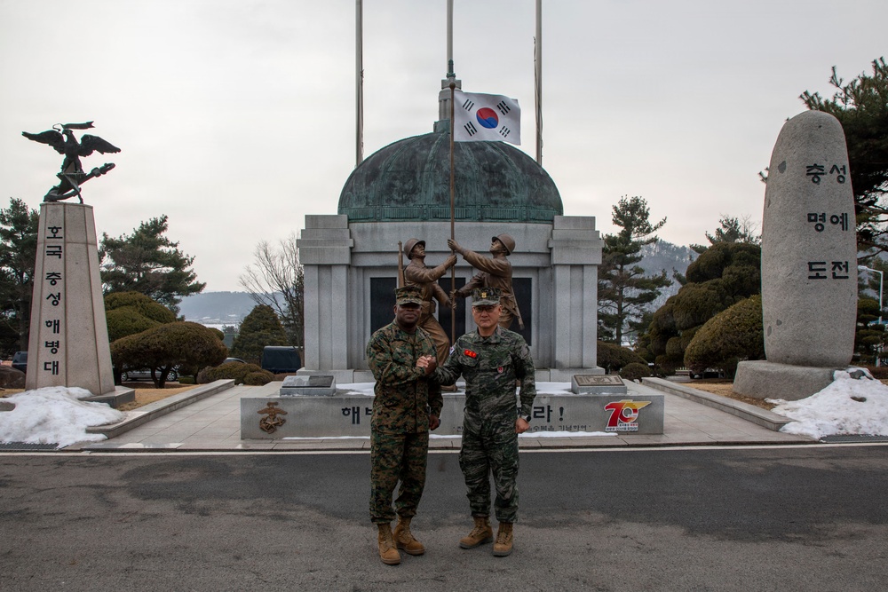 Marine Forces Korea Sergeant Major Awarded Republic of Korea Prime Minister Commendation