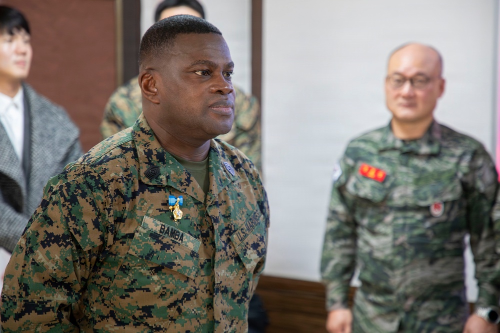 Marine Forces Korea Sergeant Major Awarded Republic of Korea Prime Minister Commendation