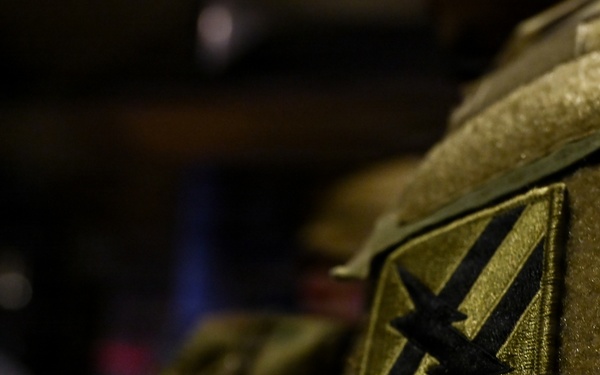 Senior leaders visit guardsmen supporting the mission after dark