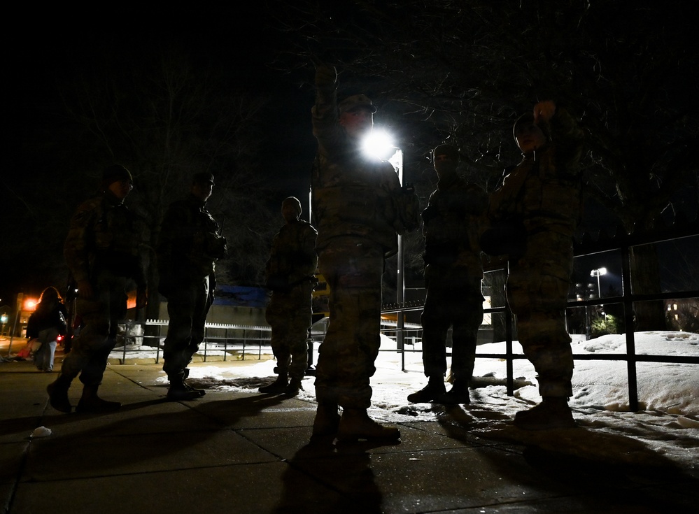 Senior leaders visit guardsmen supporting the mission after dark