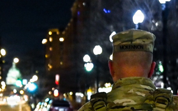 Senior leaders visit guardsmen supporting the mission after dark