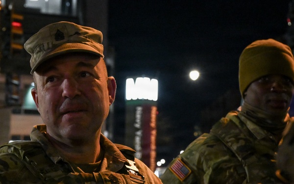 Senior leaders visit guardsmen supporting the mission after dark