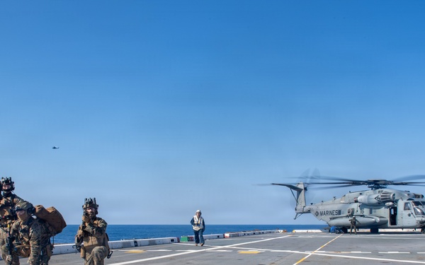 U.S. Navy Marine Corps Train on USS San Diego (LPD 22)