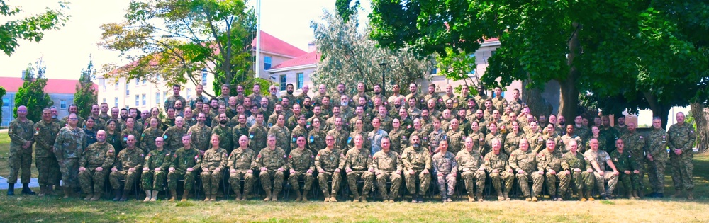 7th MSC Soldier Completes Canadian Command and Staff College Training
