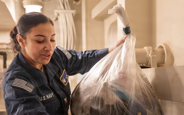 PCU John F. Kennedy's Supply Department Conducts Inventory