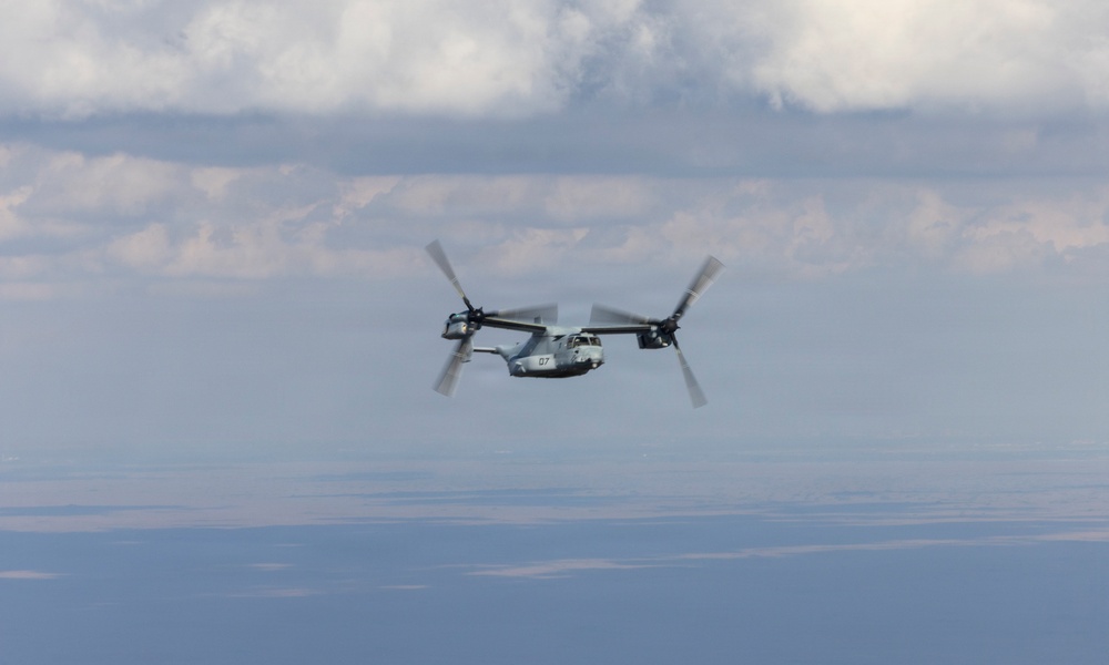 U.S. Marines with VMM-261 transport cargo