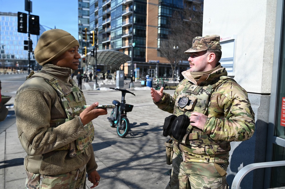 South Carolina National guard assist Metropolitan Police in Shoplifting at Navy Yard