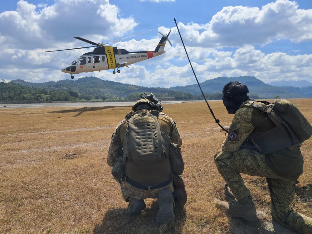 AFP, US Forces Train Together in Austere Landing Zone CASEVAC