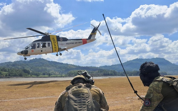 AFP, US Forces Train Together in Austere Landing Zone CASEVAC