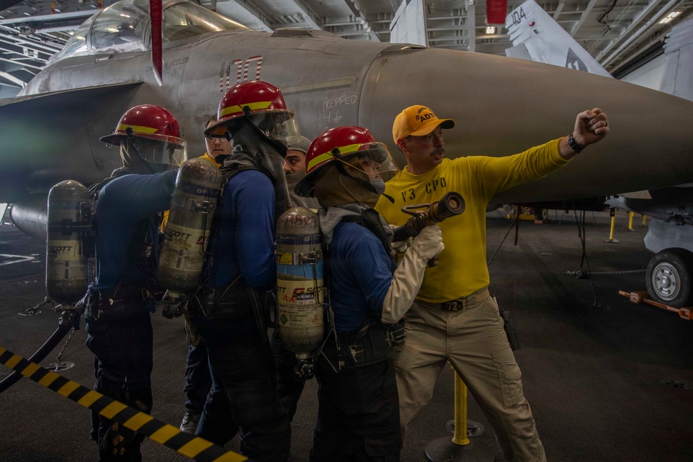 Abraham Lincoln Conducts Aviation Firefighting Drill