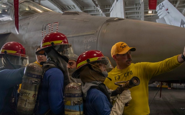 Abraham Lincoln Conducts Aviation Firefighting Drill