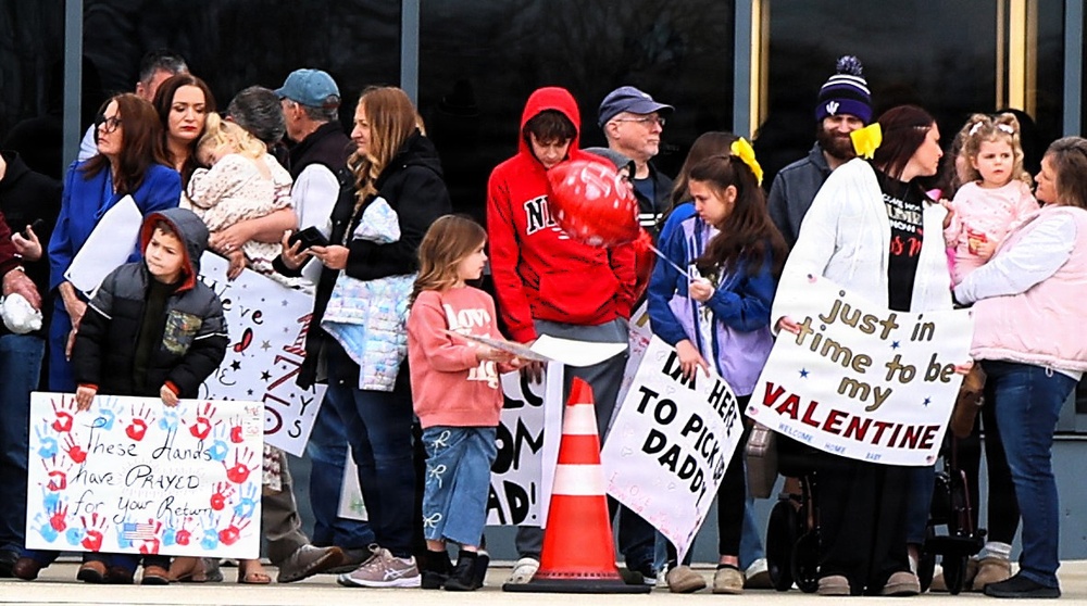 MACOMB-BASED ARMY NATIONAL GUARD ENGINEER UNIT COMPLETES MISSION IN MIDDLE EAST, RETURNS TO ILLINOIS