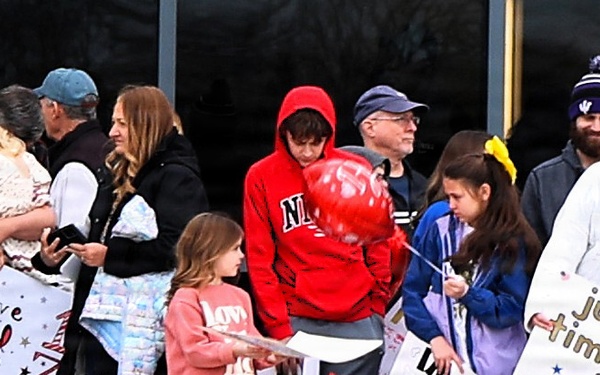 MACOMB-BASED ARMY NATIONAL GUARD ENGINEER UNIT COMPLETES MISSION IN MIDDLE EAST, RETURNS TO ILLINOIS